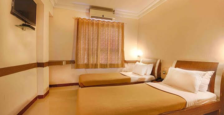 Hotel Parth Residency Ahmadábád Exteriér fotografie