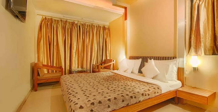 Hotel Parth Residency Ahmadábád Exteriér fotografie
